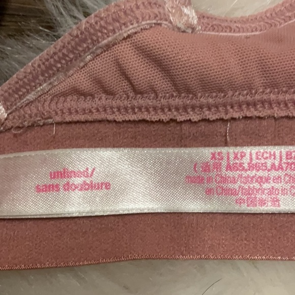 VS Pink Bralette 🌸 - Picture 9 of 9